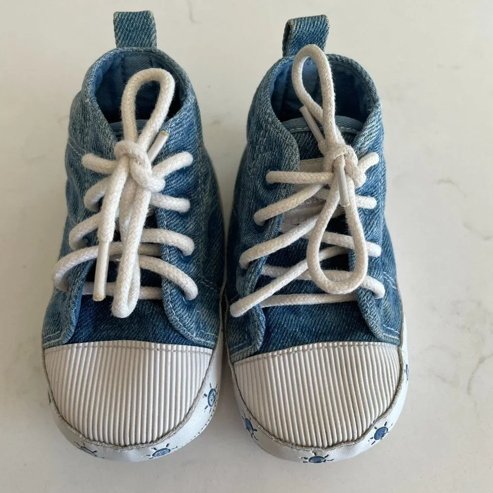 Carter’s Classics Vintage Sneaker Denim High Top Lace Up Baby Shoes Size 4